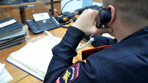 В Буденновском округе полицейские устанавливают личность телефонного мошенника