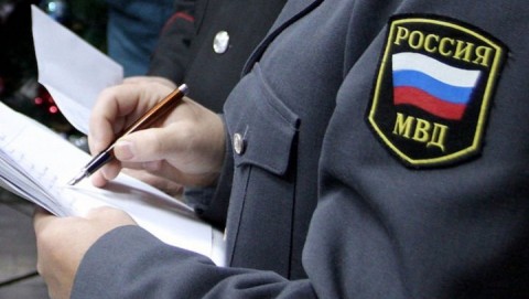 В Буденновске полицейские устанавливают личность телефонного мошенника